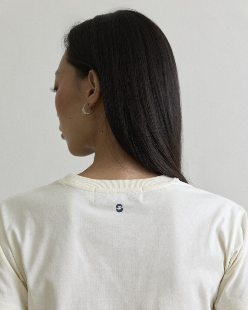 ÉLAN Regular Typo Regular T-shirt