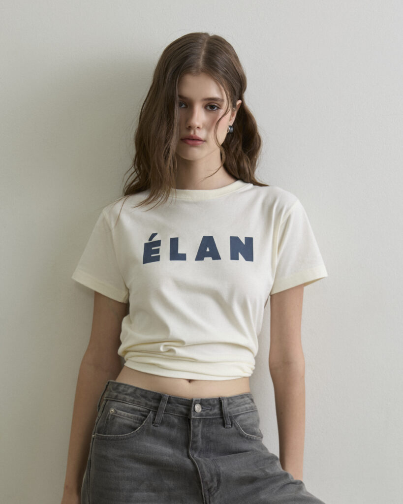 ÉLAN Regular Typo Regular T-shirt