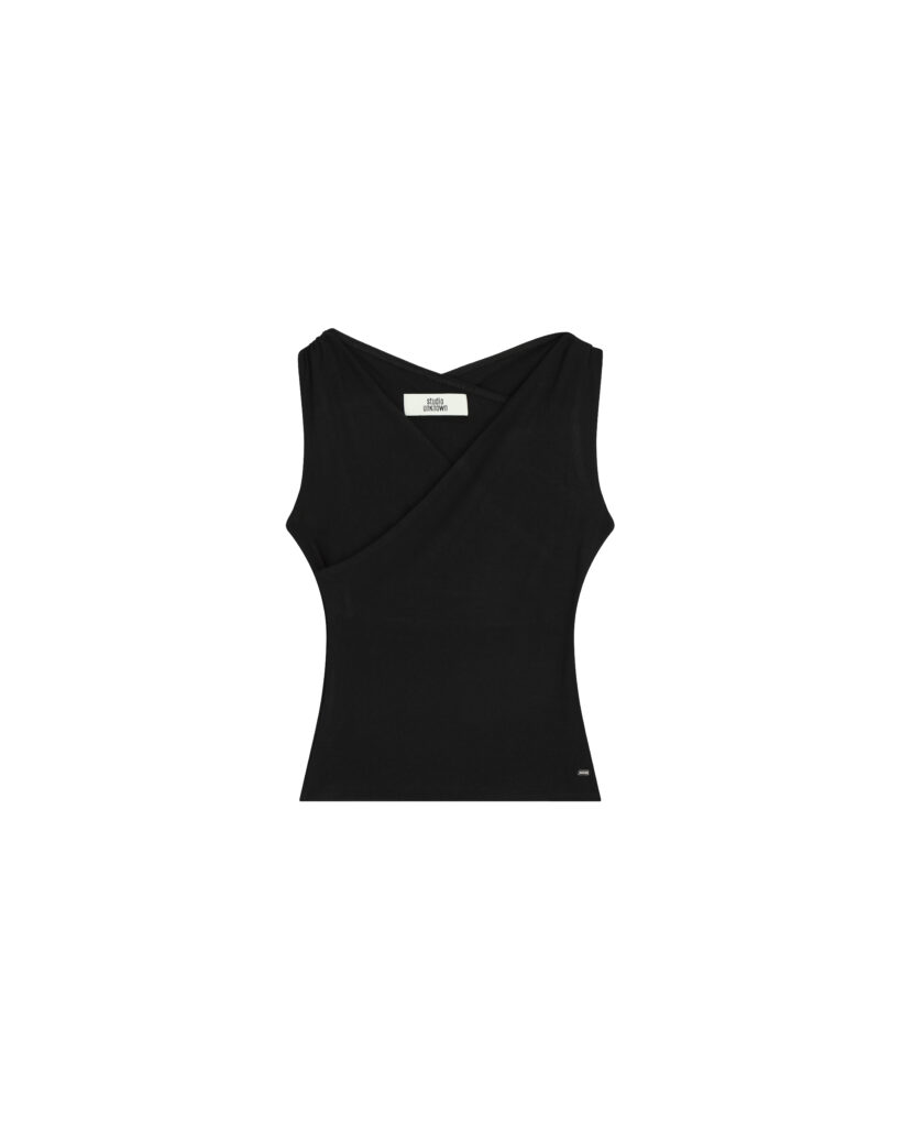 Black Yana V Top